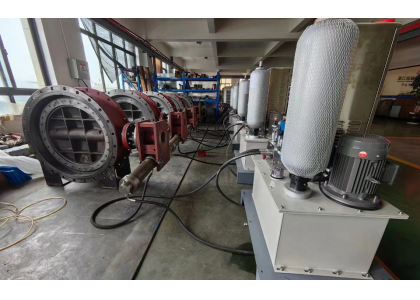 What kind of corrosion-resistant valve is used