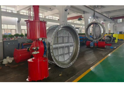 What are the types of manual butterfly valves