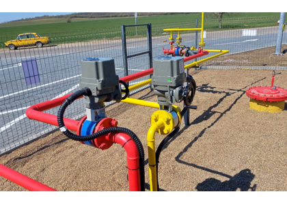 What are the common faults that can affect the use of electric butterfly valves